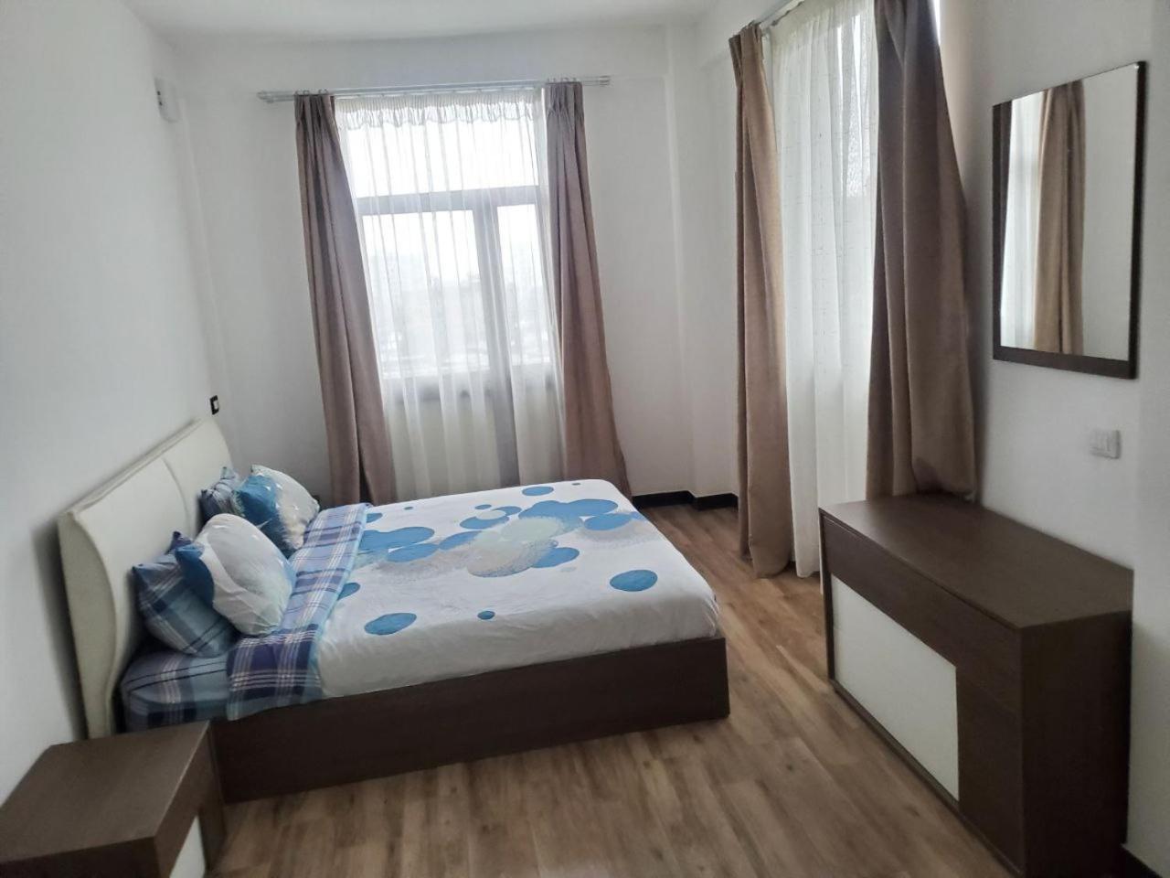 Yole Furnished Apartments Адис Абеба Екстериор снимка